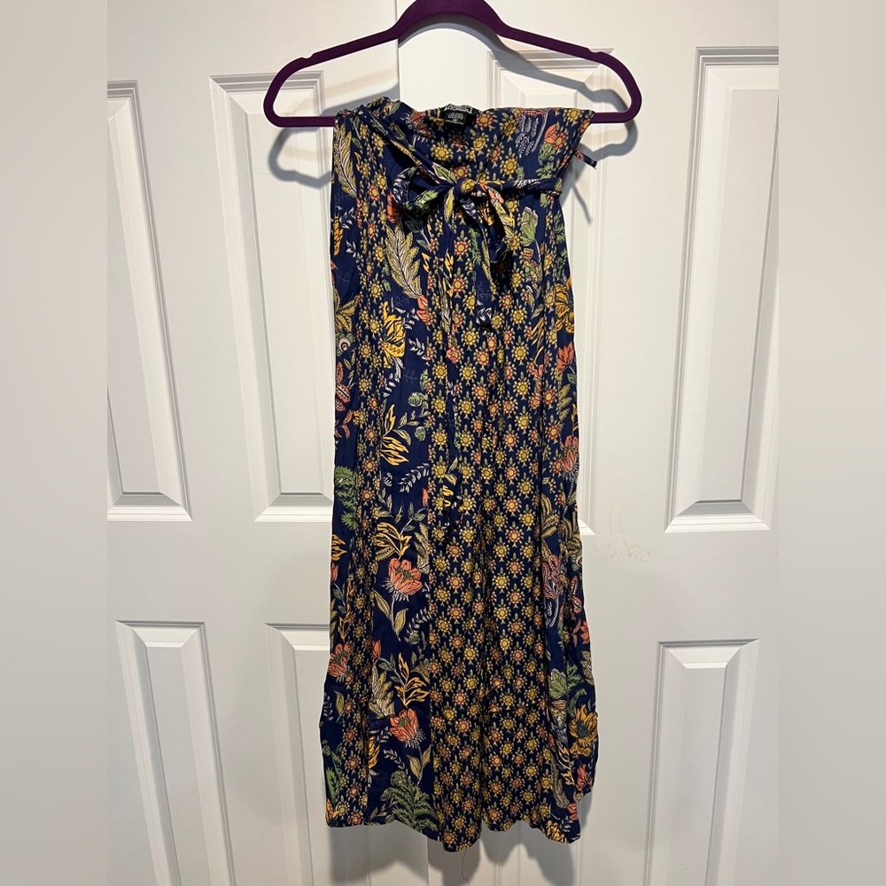 Chic Flowy Navy Floral Pants